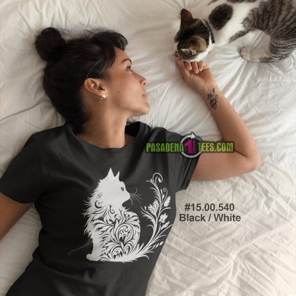 NEW Silhouette Cat Kitten Swirls Floral White Design T-Shirt Sizes 2X & 3X - Picture 1 of 3